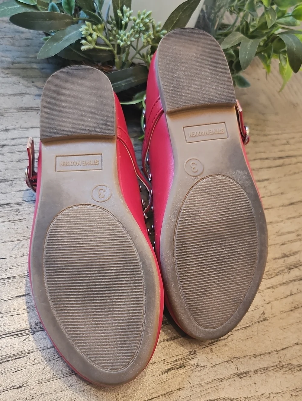 Steve Madden Red Mary Jane Flats Size 3